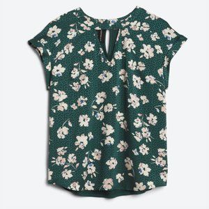 NWT Keyhole Neck Green S-Sleeved Green Floral Blouse